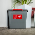 Less Mess plastic container